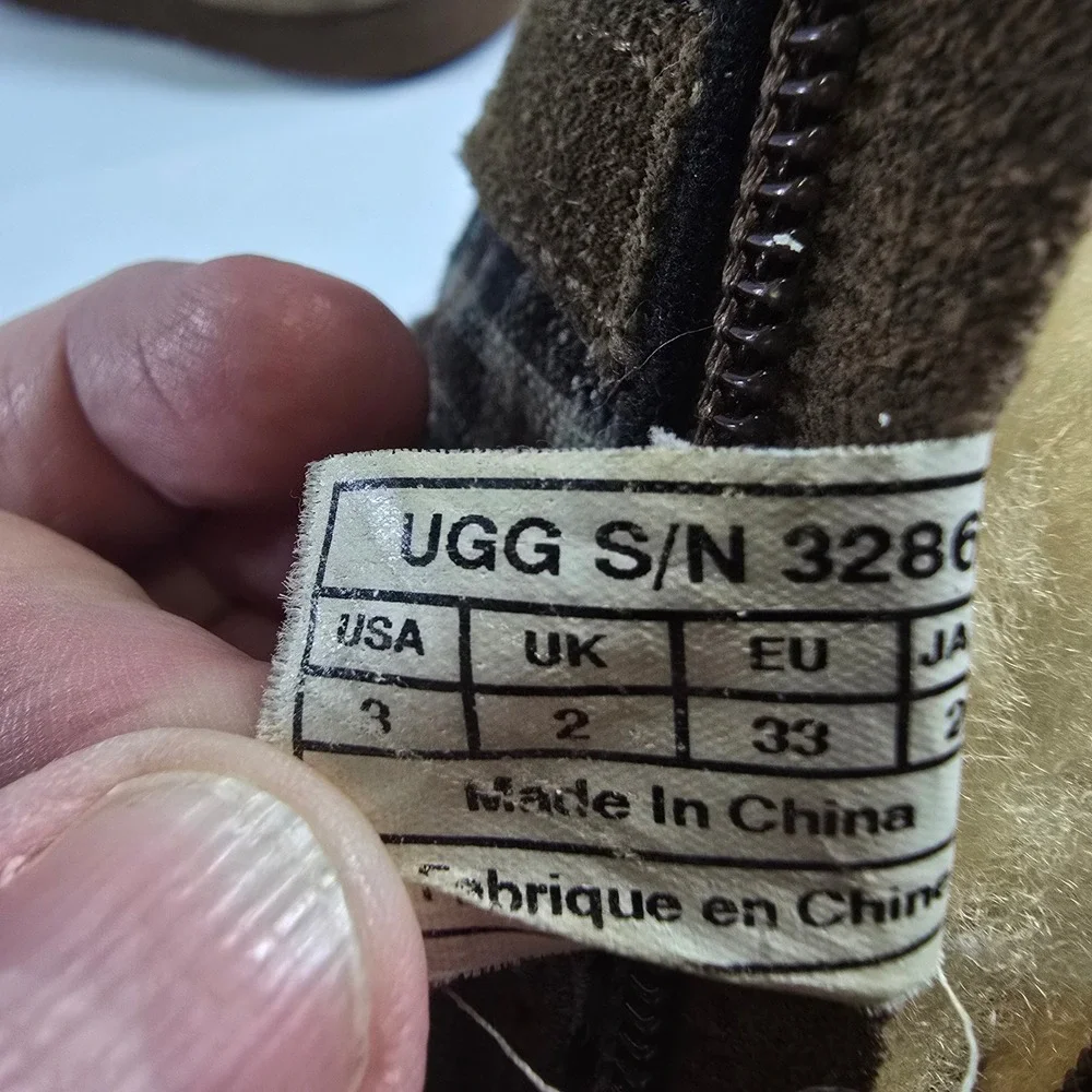 UGG Australia Girls Brown Suede Plaid Sheepskin Boots 3286 Size 3